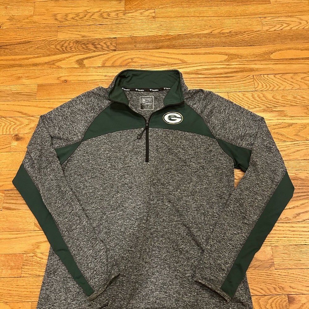 Fanatics Green and Gray Zip Up Sweater